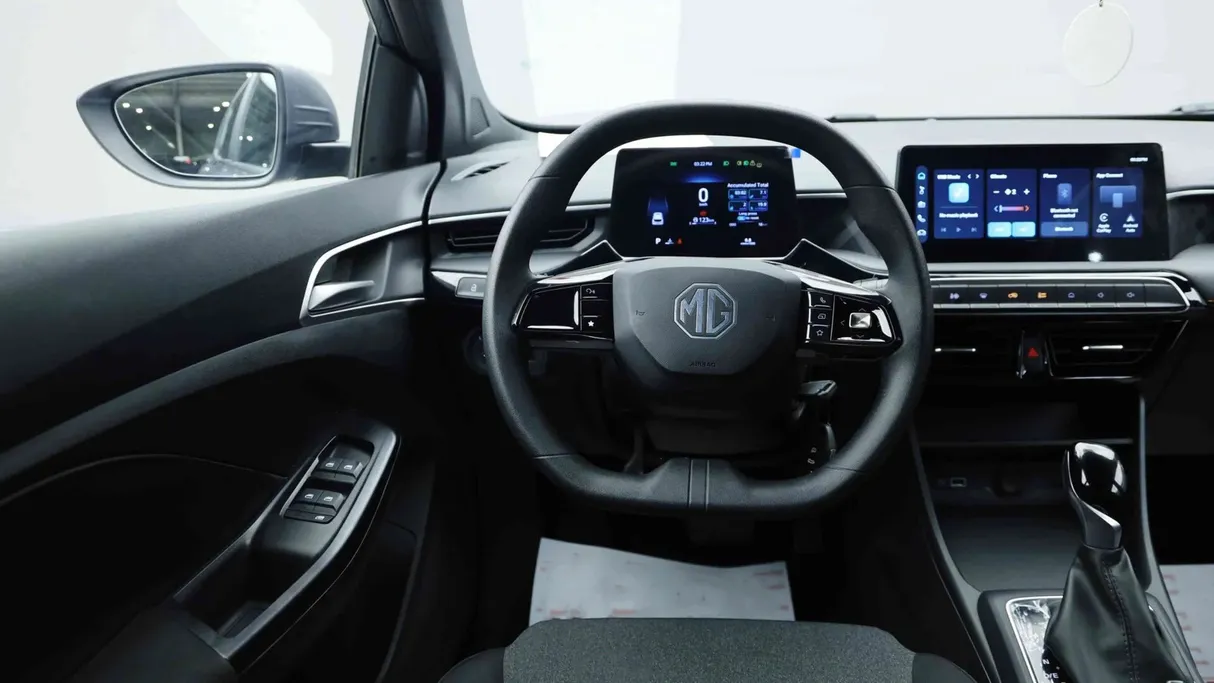 ام جي 3 STD 2025 