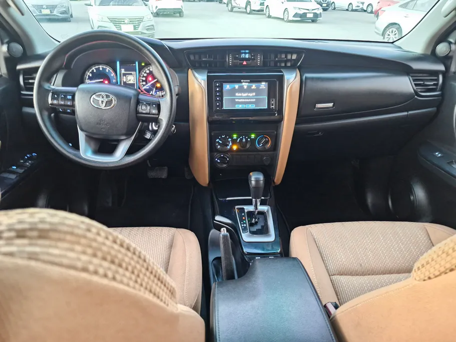 تويوتا فورتشنر GX 2021 