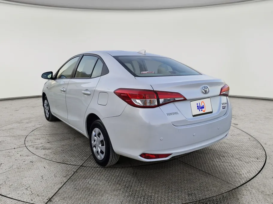 تويوتا يارس Y 2021 