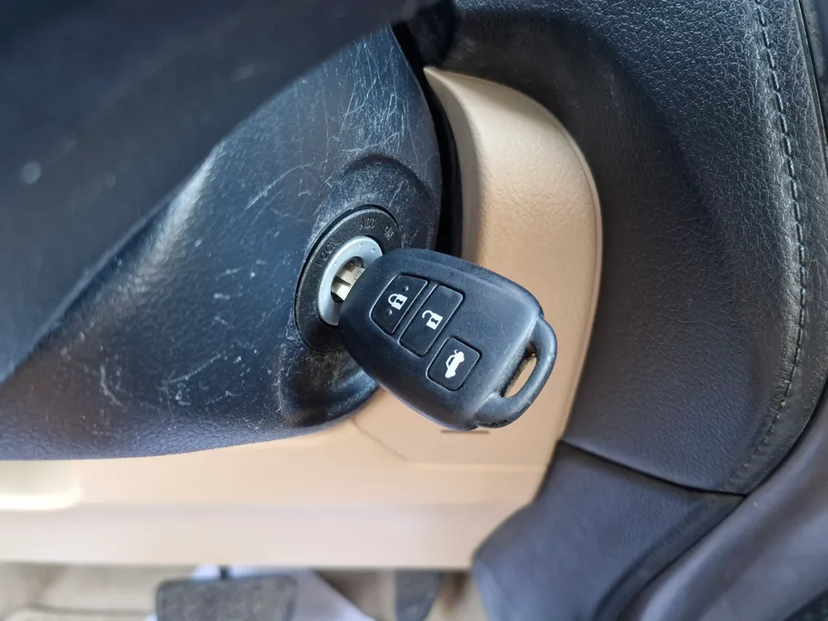 تويوتا يارس Y 2021 