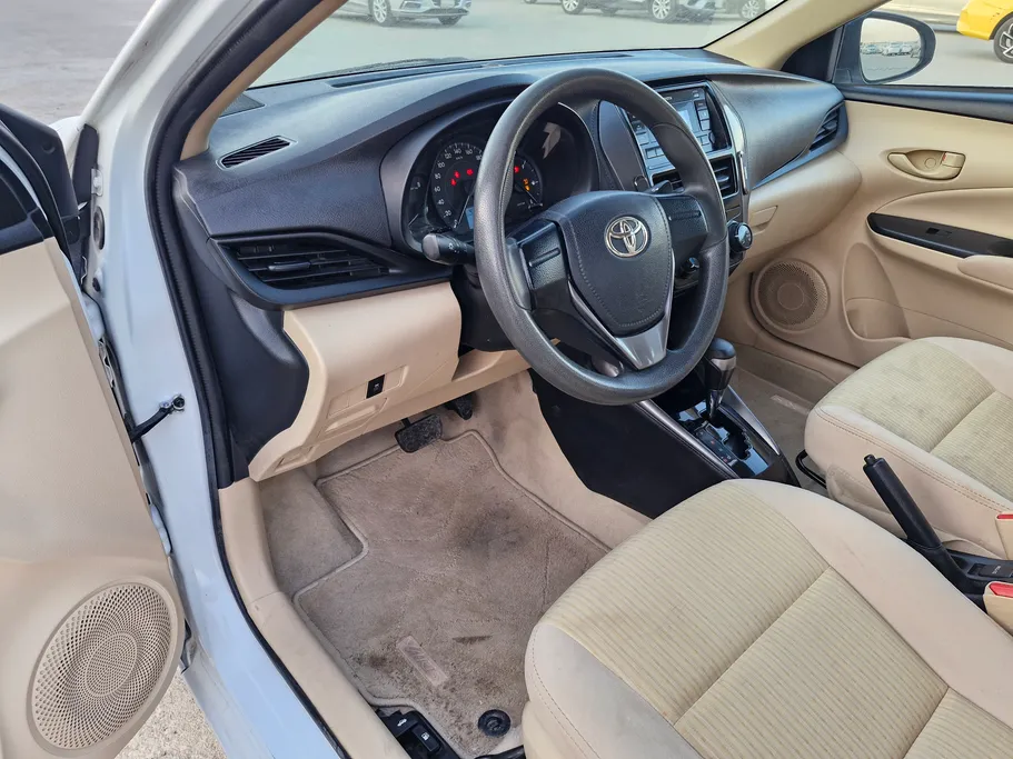 تويوتا يارس Y 2021 