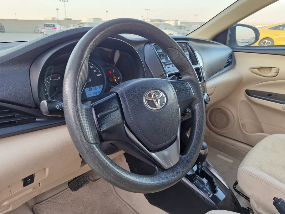 تويوتا يارس Y 2021 