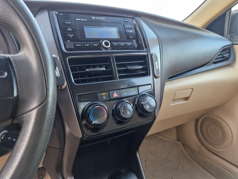 تويوتا يارس Y 2021 