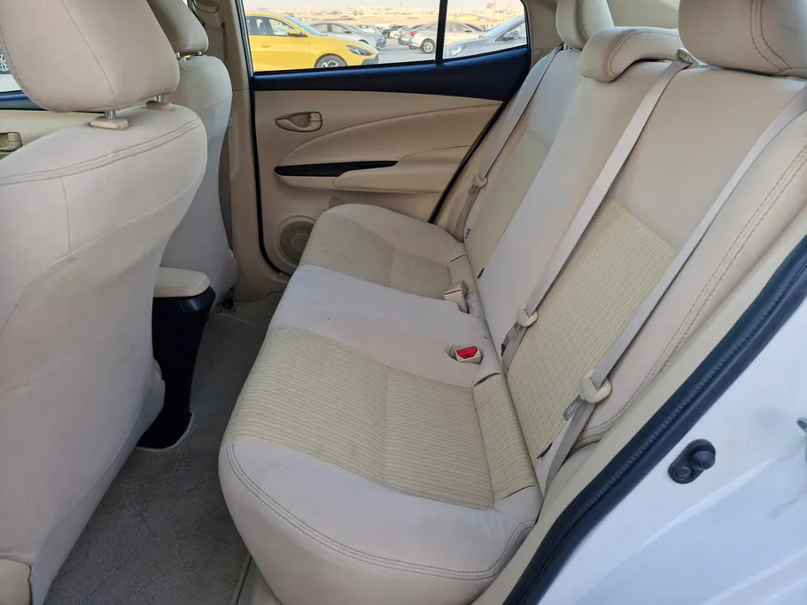 تويوتا يارس Y 2021 