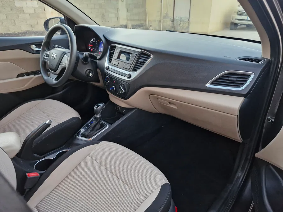 هيونداي اكسنت سمارت 2023 