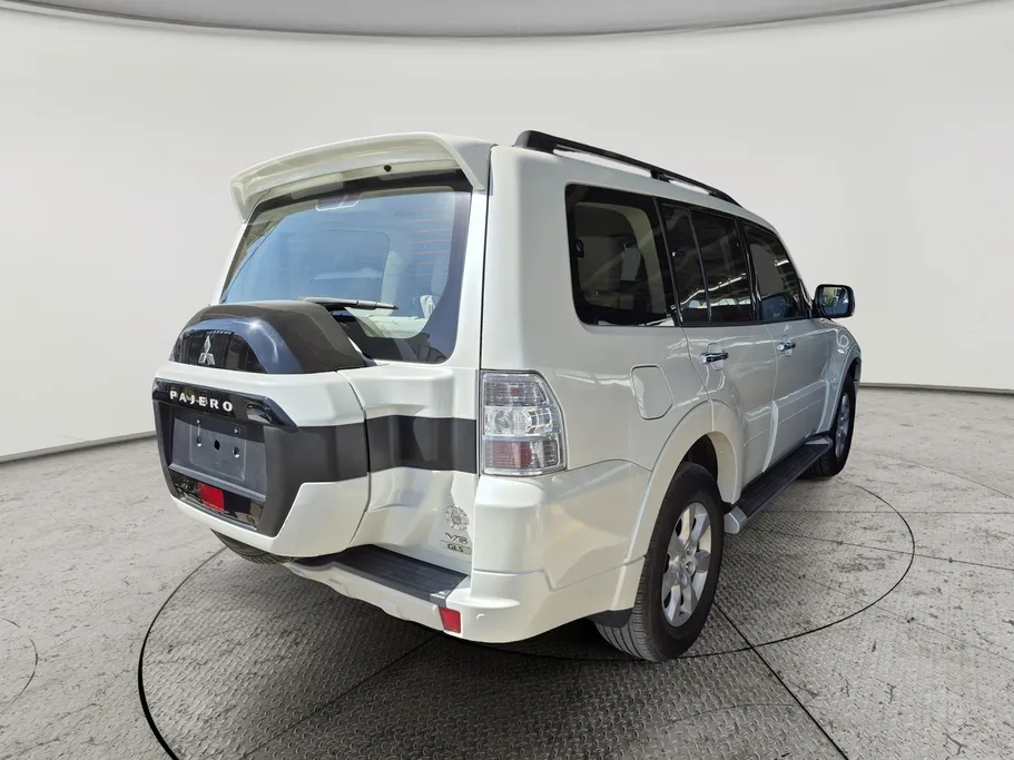 2020 Mitsubishi Pajero GLS 5Doors 