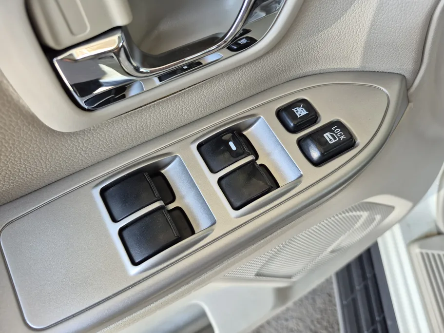 2020 Mitsubishi Pajero GLS 5Doors 