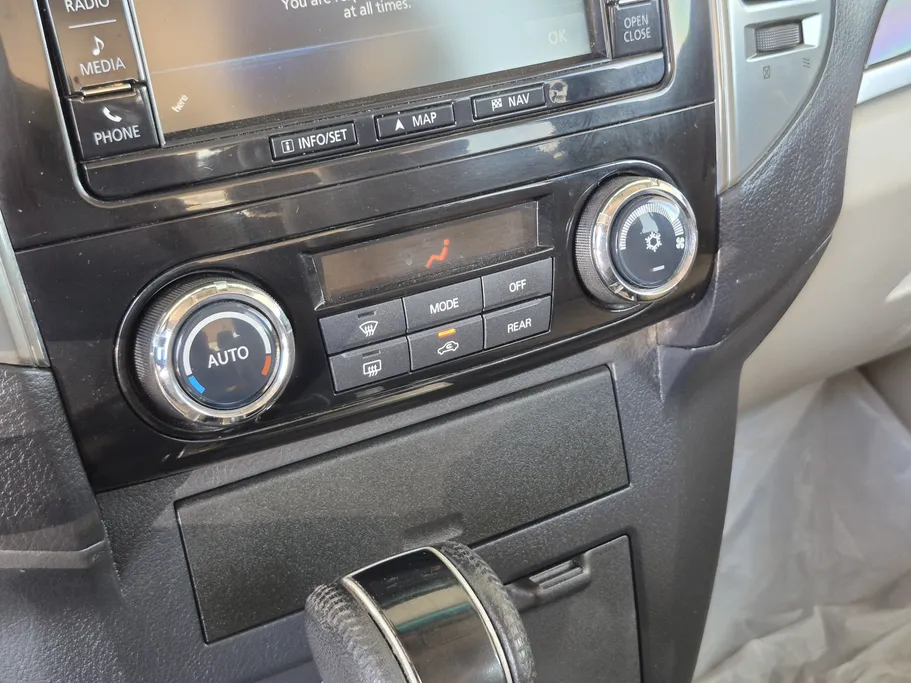 2020 Mitsubishi Pajero GLS 5Doors 