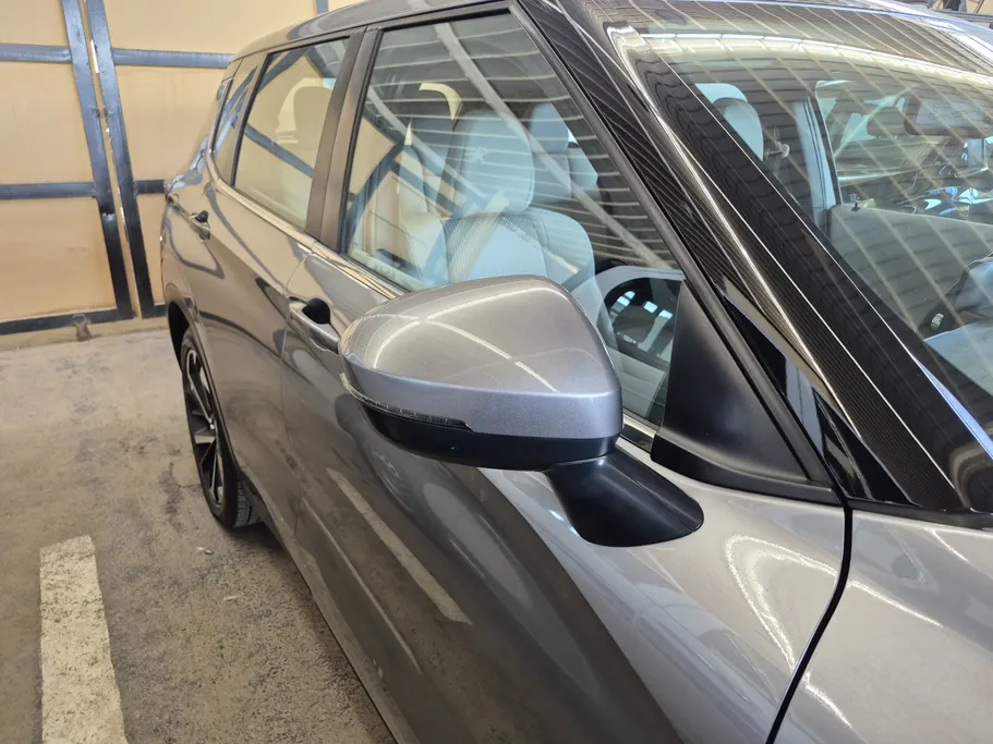 ميتسوبيشي اوتلاندر CLS 2023 