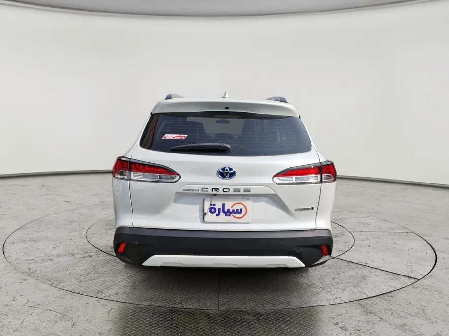 تويوتا كورولا كروس XLE HEV 2024 