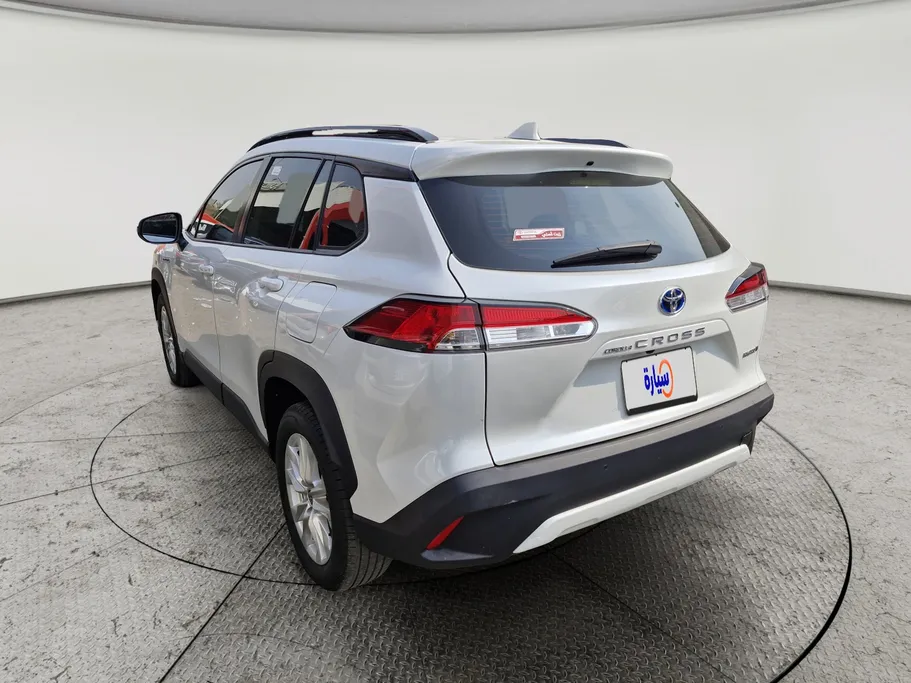 2024 Toyota Corolla Cross XLE HEV 