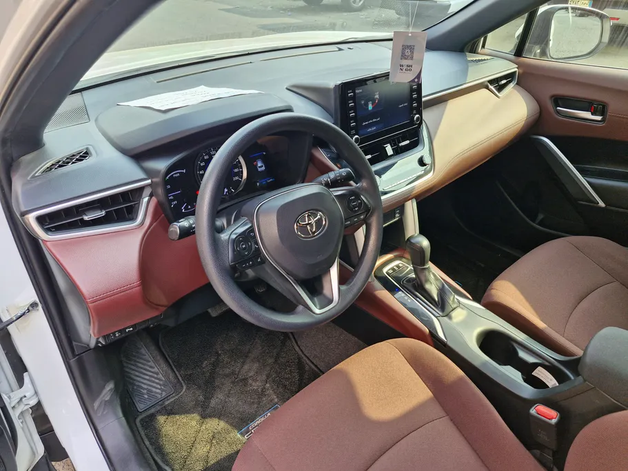 تويوتا كورولا كروس XLE HEV 2024 