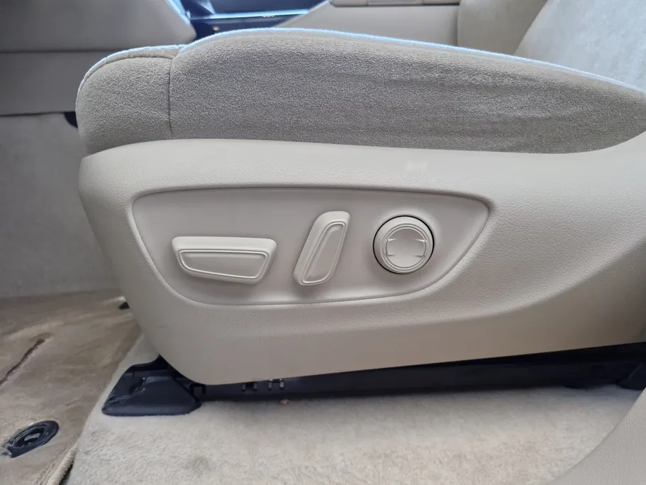 تويوتا لاندكروزر GXR 2023 