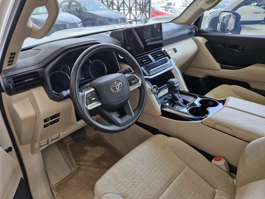 تويوتا لاندكروزر GXR 2023 