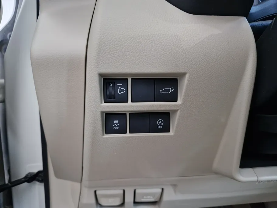 تويوتا لاندكروزر GXR 2023 