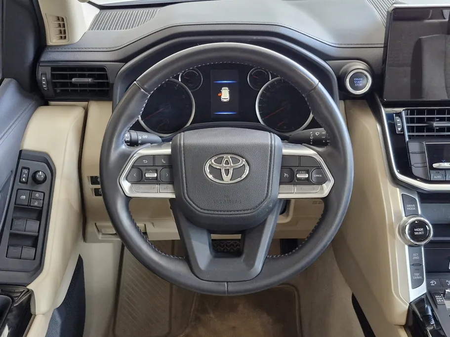 تويوتا لاندكروزر GXR 2023 