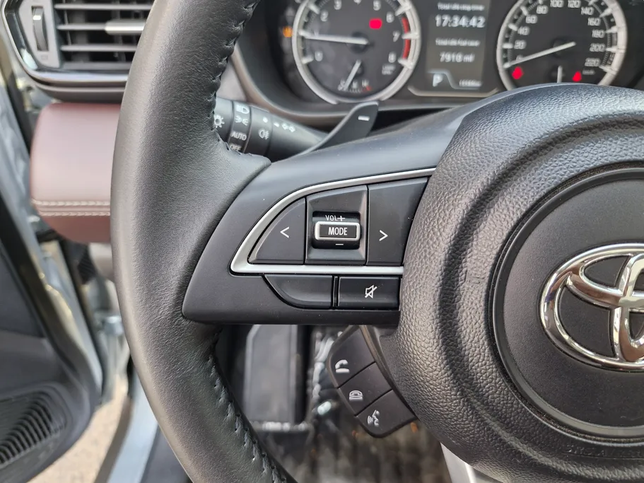 2025 Toyota Urban Cruiser GLX 