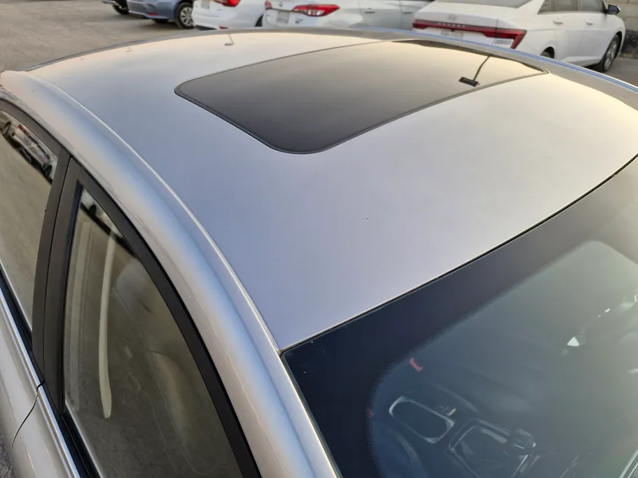 ام جي 5 LUX 2023 