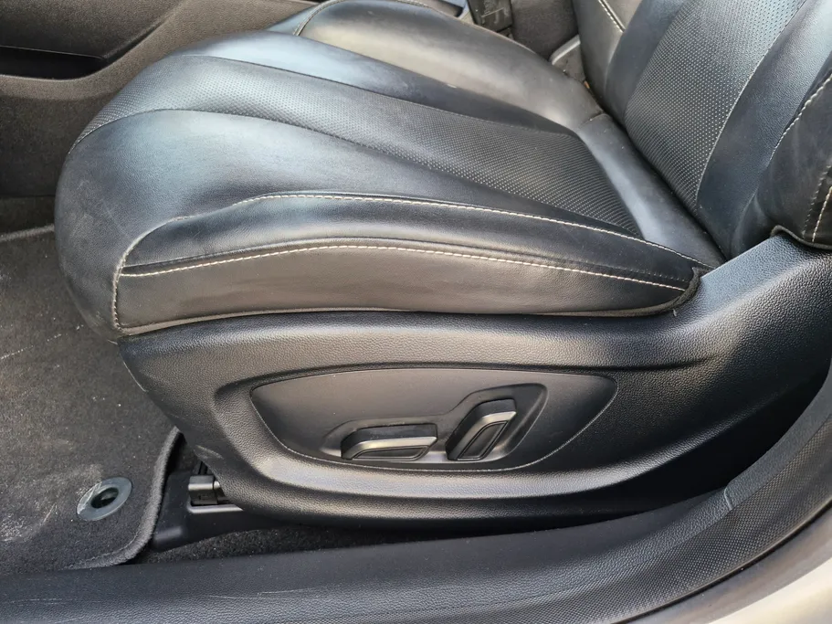 ام جي 5 LUX 2023 