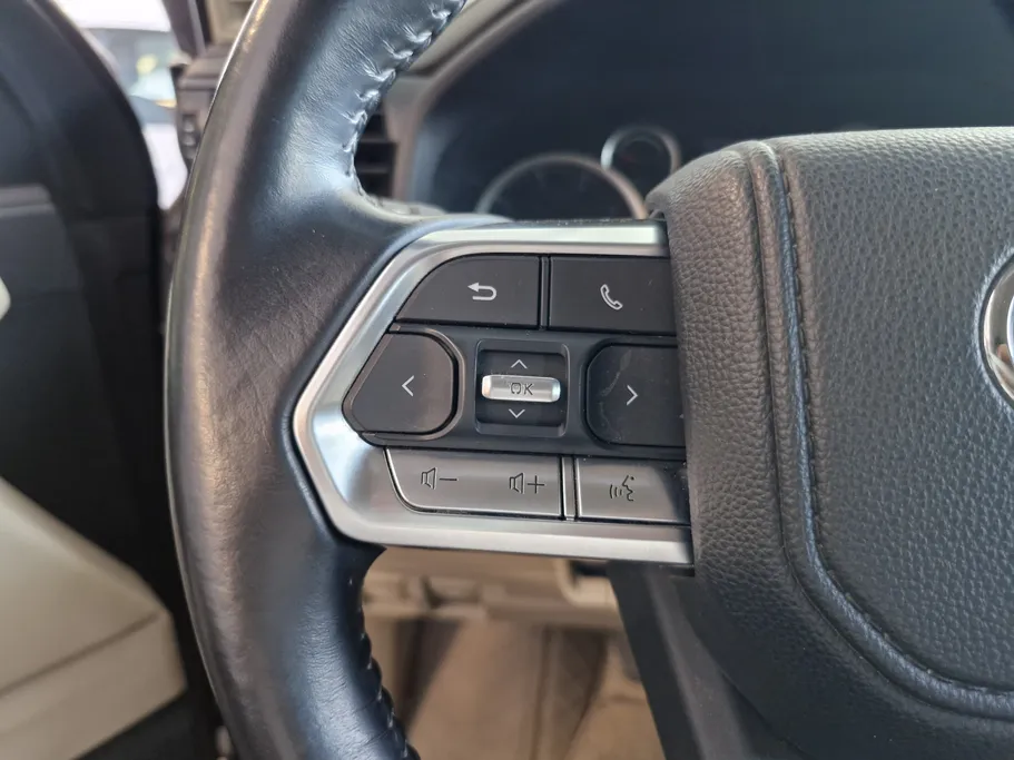 تويوتا لاندكروزر GXR 2024 