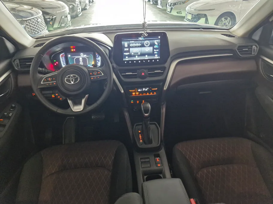 تويوتا أوربان كروزر GL 2026 