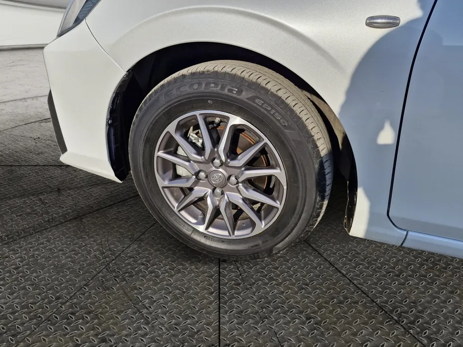 2023 Toyota Yaris  Y 