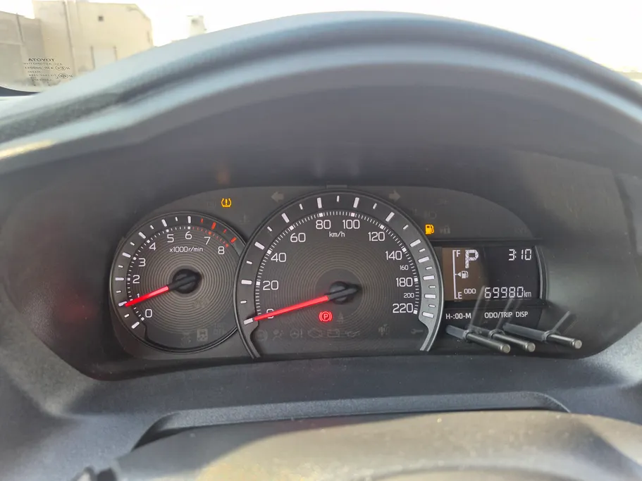 2023 Toyota Yaris  Y 