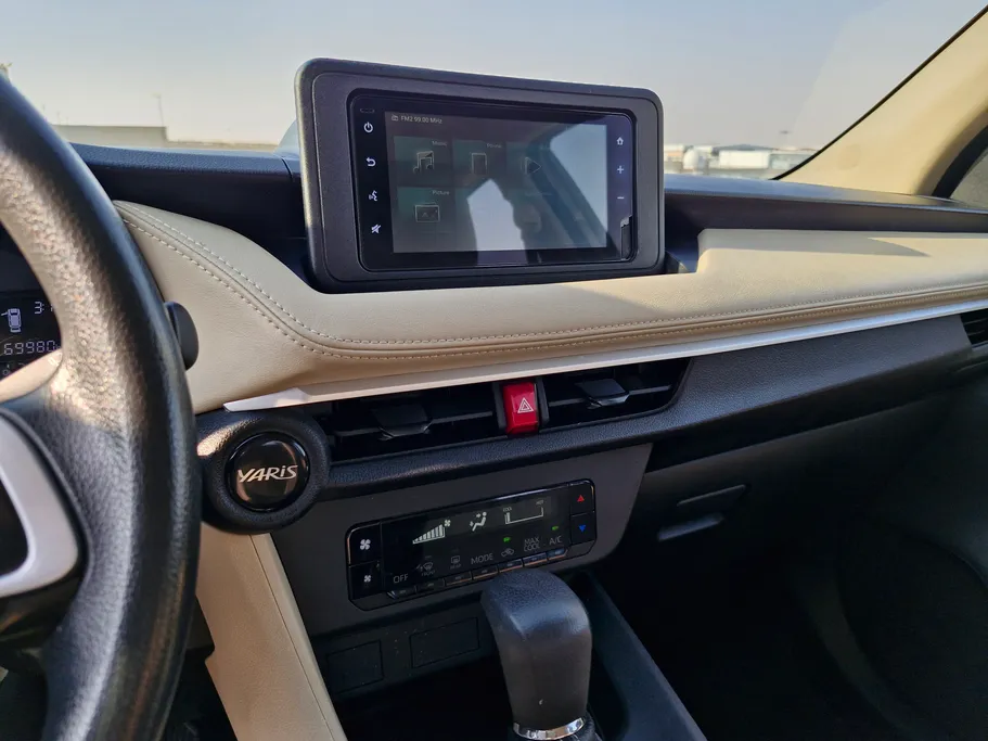 2023 Toyota Yaris  Y 