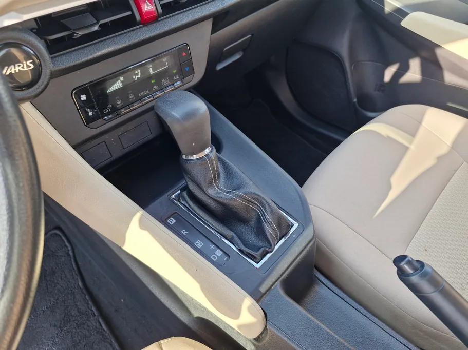 2023 Toyota Yaris  Y 