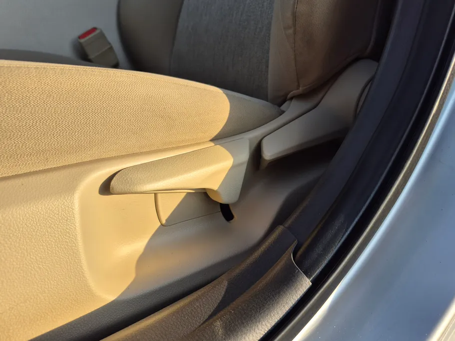 تويوتا كامري LE 2023 