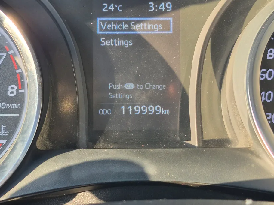 تويوتا كامري LE 2023 