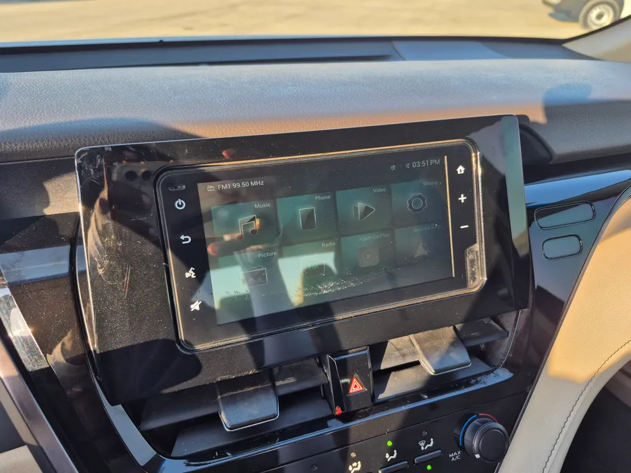 تويوتا كامري LE 2023 