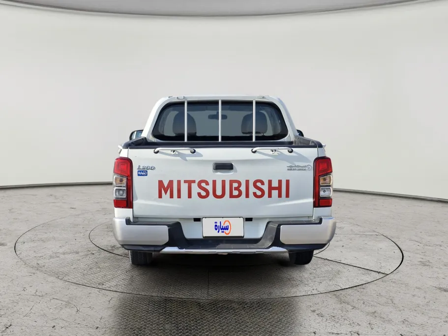 2020 Mitsubishi L200 DC 4x2 