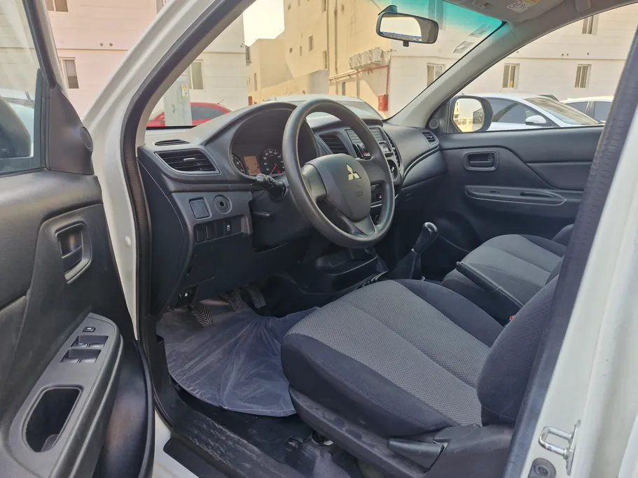 2020 Mitsubishi L200 DC 4x2 