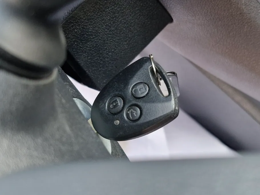 2023 Toyota Yaris  Y 