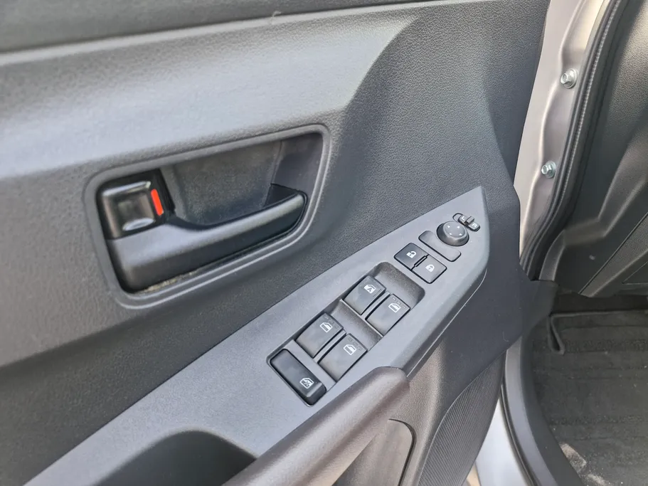 2023 Toyota Yaris  Y 