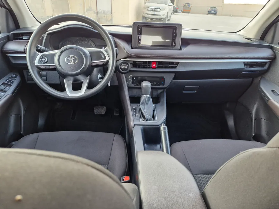 2023 Toyota Yaris  Y 