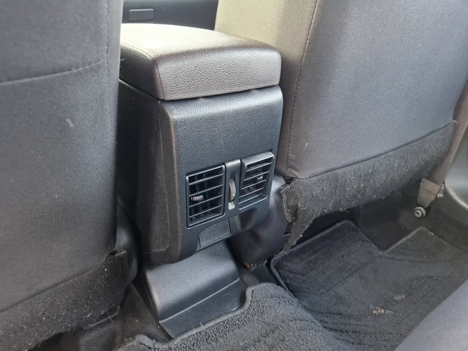 2023 Toyota Yaris  Y 