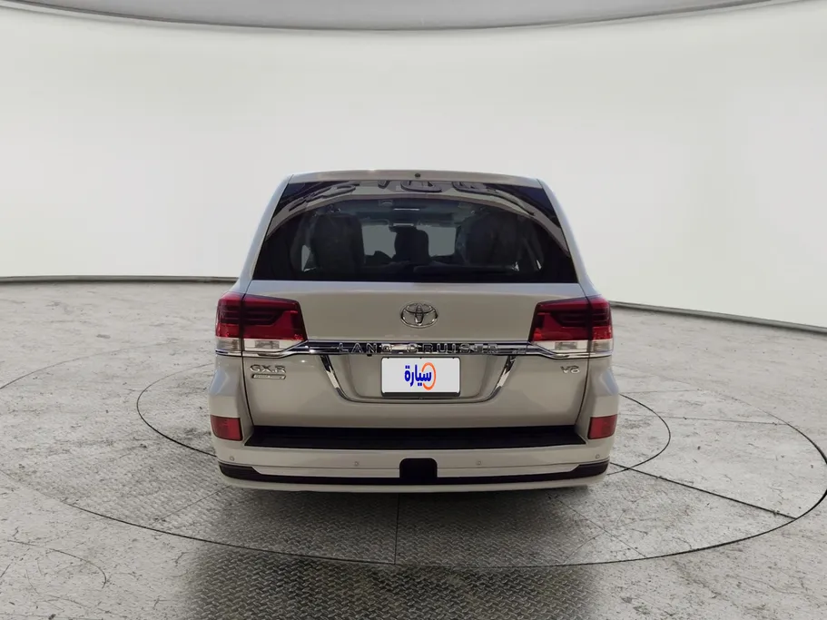 2020 Toyota Land Cruiser Grand Touring 