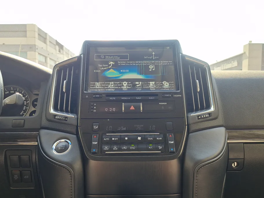 2020 Toyota Land Cruiser Grand Touring 