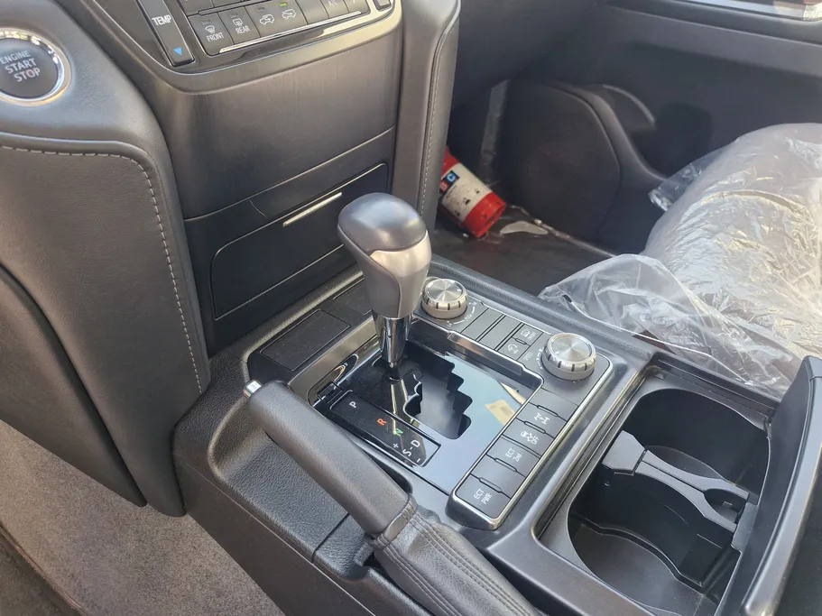 2020 Toyota Land Cruiser Grand Touring 