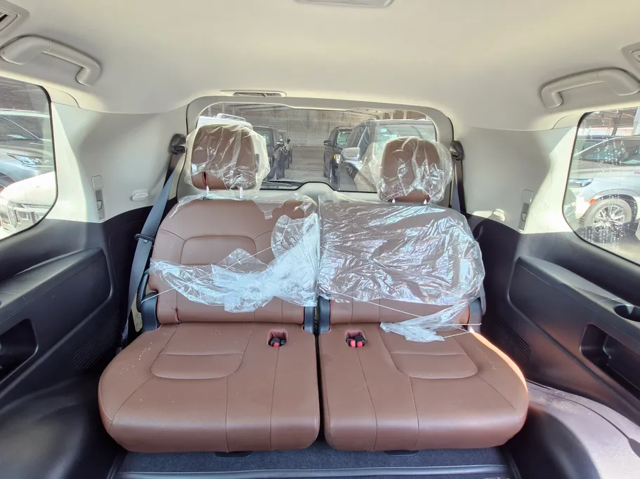 2020 Toyota Land Cruiser Grand Touring 