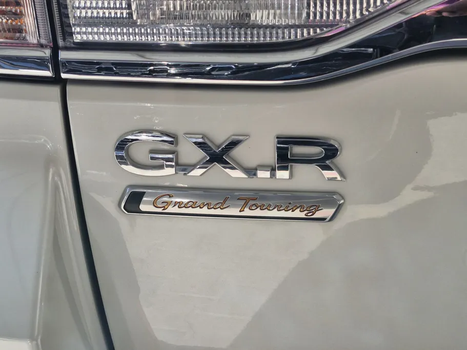 2020 Toyota Land Cruiser Grand Touring 