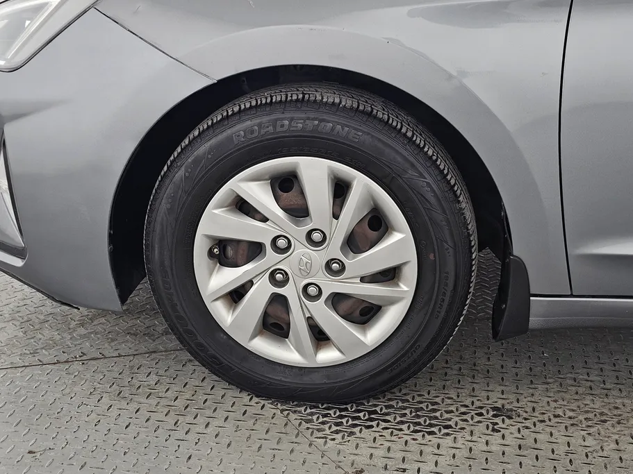 2019 Hyundai Elantra GL 