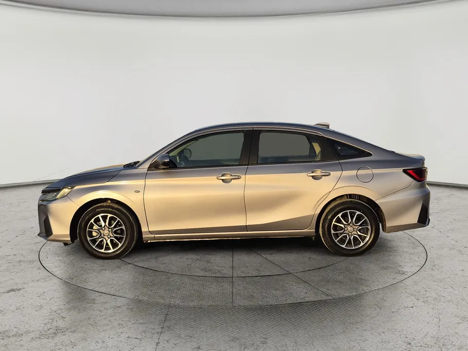 تويوتا يارس Y 2023 