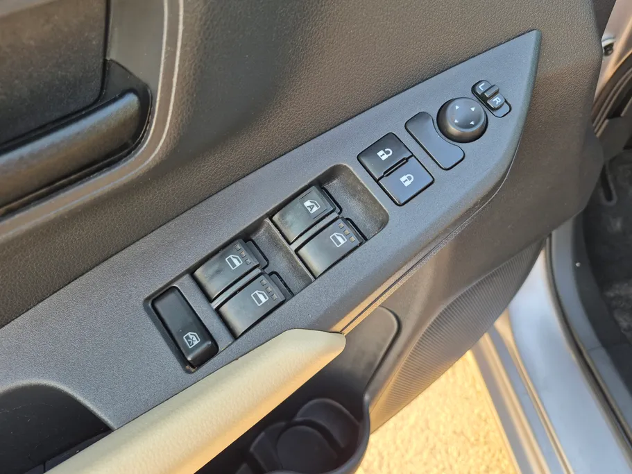 تويوتا يارس Y 2023 