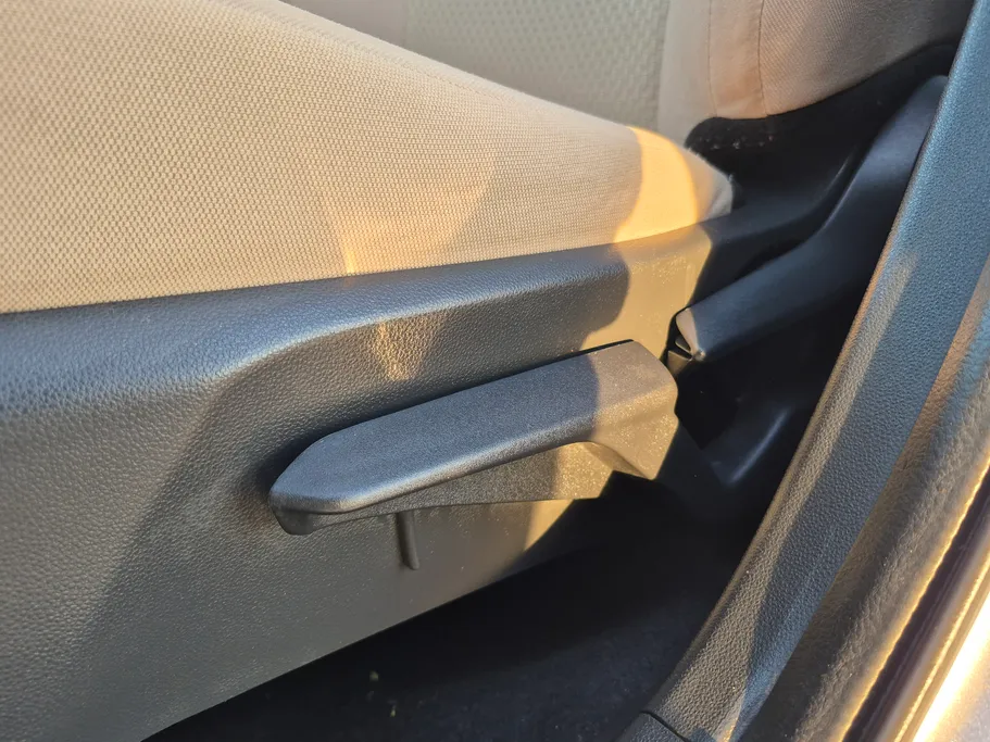 تويوتا يارس Y 2023 