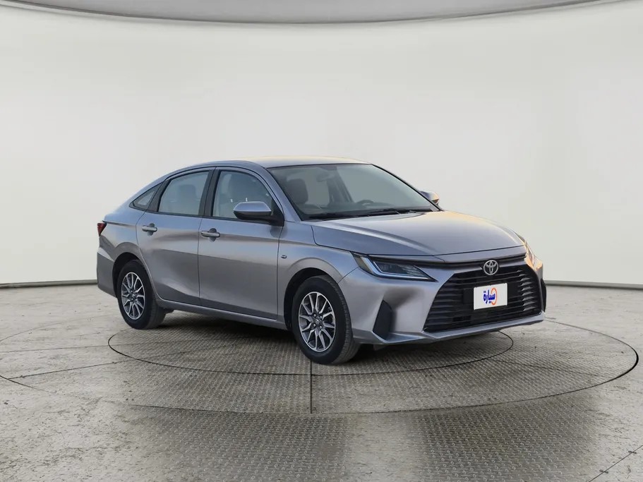 2023 Toyota Yaris  Y 