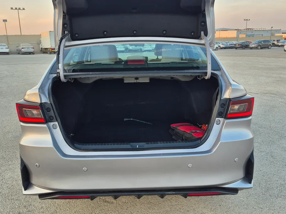 تويوتا يارس Y 2023 