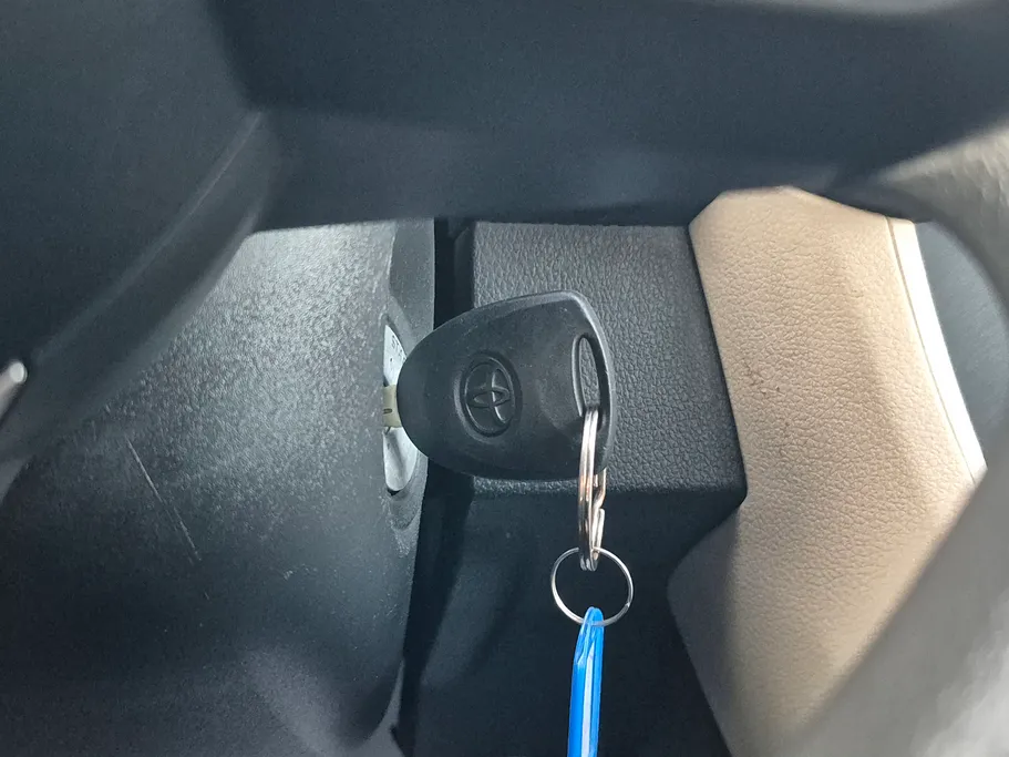 تويوتا يارس Y 2023 